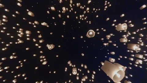Beautiful Many Fire Lanterns Floating Up To The Sky Of Chaingmai, Thailand Vidéo 120689824