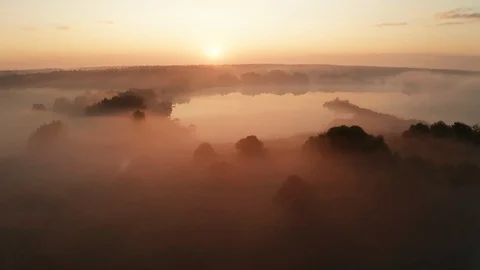 Beautiful misty dawn in the spring on the river. Video stock 121063582