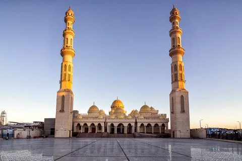 Beautiful mosque in the evening 스톡 사진
