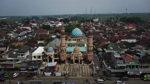 Beautiful mosque Stock Footage 236986565