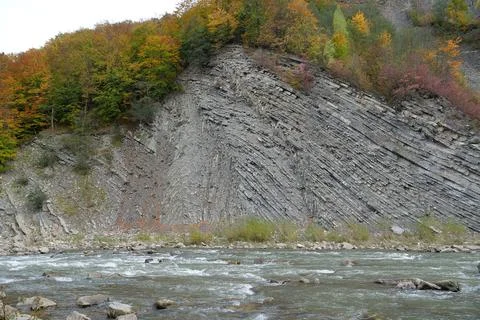 Beautiful mountain river with rapid current, the Prut river and mountain fold Stock-Fotos