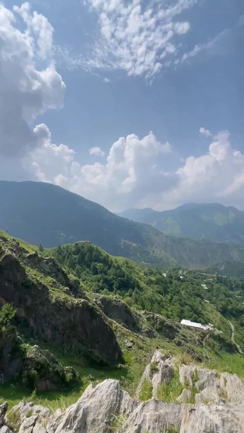  Beautiful Mountain View Overlooking Lush Valley in Abbottabad Pakistan 스톡 동영상 343609165