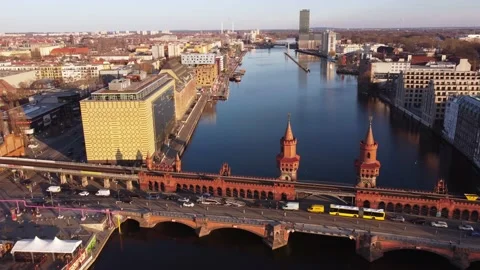 Beautiful Oberbaum Bridge over River Spree in Berlin from above - aerial view Stock-Footage 150346109