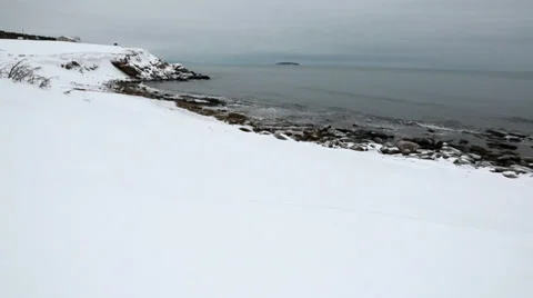 A beautiful ocean cove in the winter Video stock 34007382