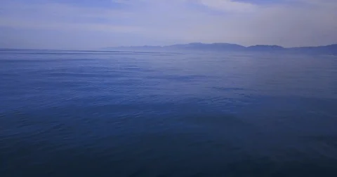 Beautiful Ocean Flyover Vídeo Stock 92155488