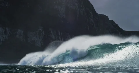 Beautiful ocean wave breaking in slow motion in New Zealand. Stock Footage 80231818