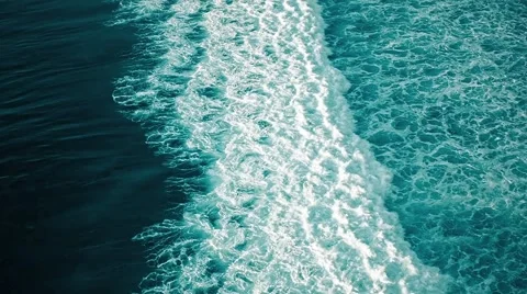 Beautiful Ocean Waves in Indian Ocean Near Uluwatu Bali Island 動画素材 63662405
