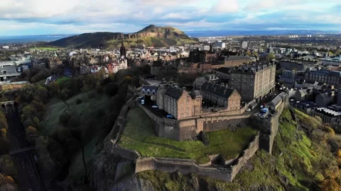 A beautiful old castle of Edinburgh Stock-Footage 146268902