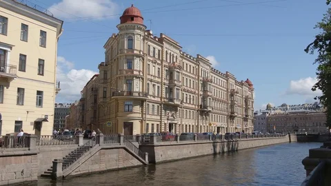 Beautiful Old-fashioned house on The Griboedov channel in the summer Stock Footage 81381840