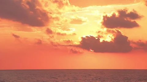 Beautiful orange sunset with clouds and birds Video stock 75046792