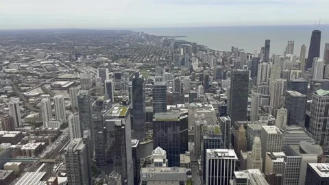 Beautiful panoramic view of the Chicago skyline featuring iconic skyscrapers Vídeo Stock 344957023