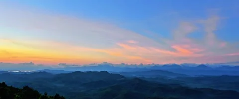 Beautiful panoramic view of the horizon from forested mountains. 4K 動画素材 340078608