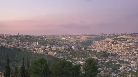 Beautiful Panoramic view of Jerusalem at evening dusk time. Israel, Timelapse. Video stock 106759554