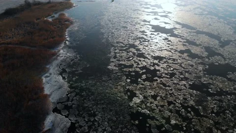 Beautiful Pattern Of Melting Ice On River, Aerial Vídeos de archivo 155170352