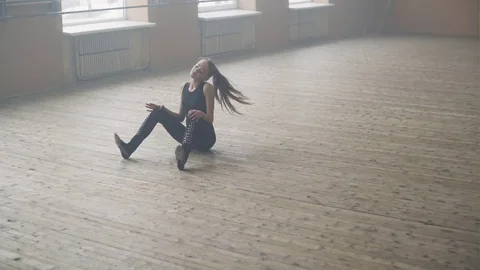 Beautiful performance of young ballet dancer Stock Footage 72772904