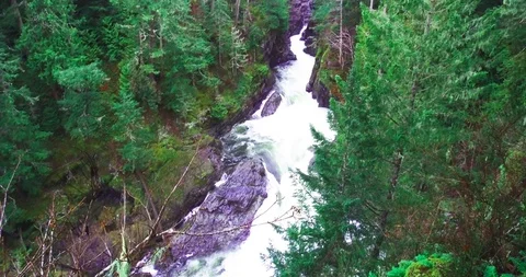 Beautiful Potholes Viewpoint falls in spring time 1. 스톡 동영상 88163822