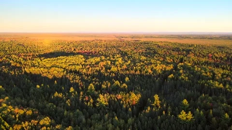 Beautiful Quebec at its peak in fall foliage Stock Footage 245797112