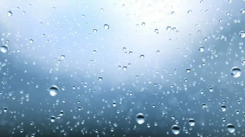 Beautiful rain drops fall in slow motion. Loop Video stock 709813