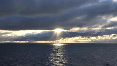 Beautiful rainy cloud. Video stock 117569622