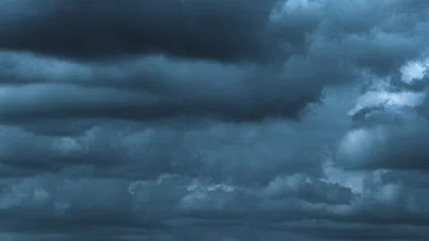 The beautiful rainy clouds stream in the summer sky. time lapse Video stock 132602835