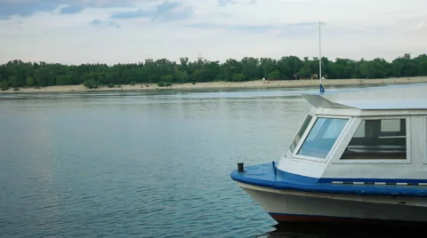 Beautiful river in a big city Stock Footage 68599482