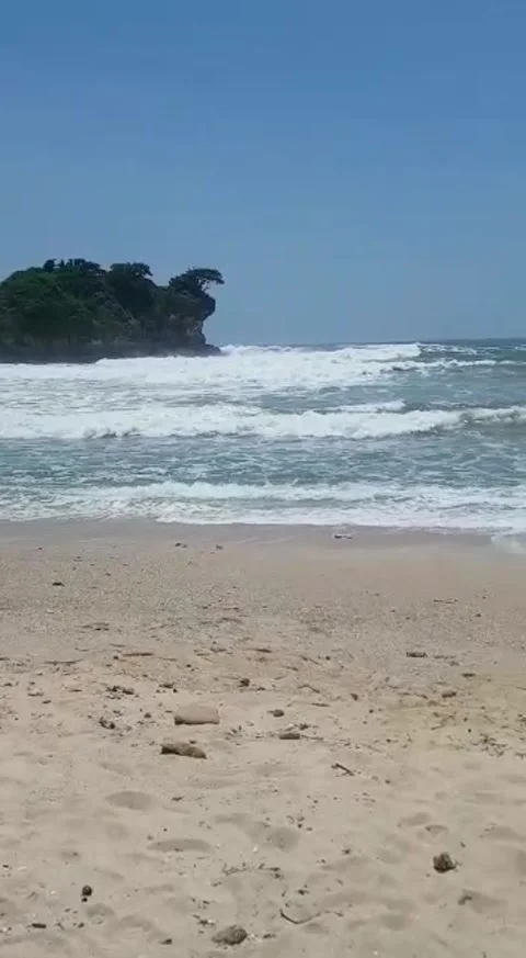 Beautiful rock beach Stock Footage 171409262