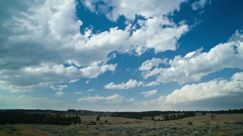 Beautiful rural cloudlapse Видео 3958582