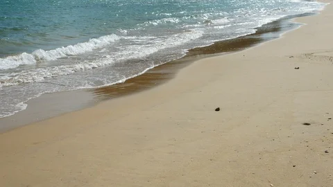 Beautiful sand beach with soft wave in sea water , cloudy blue sky sunny day Vídeos de archivo 90217300