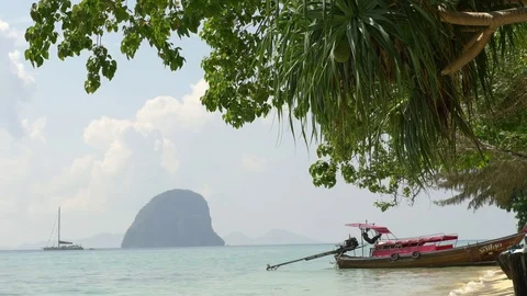Beautiful sandy beach and ocean bay of tropical island Ko Ngai, Trang, Thailand. Video stock 83348637