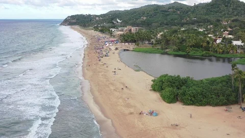 A Beautiful Scenery at the Beach 動画素材 122622302