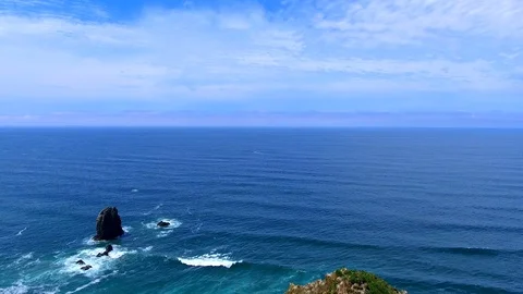 Beautiful scenery of Haystack Rock - Oregon USA Видео 99094935