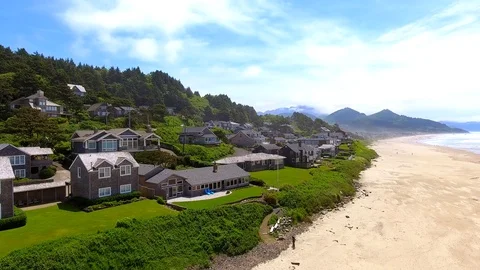 Beautiful scenery of Haystack Rock - Oregon USA 스톡 동영상 99096350