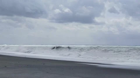 Beautiful sea waves on the beach.  Stock Footage 195000367