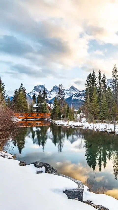 Beautiful snow views Video stock 168940946
