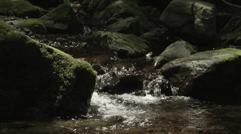 Beautiful stream with old rocks 3, non color-graded 4K (3840x2160) 스톡 동영상 39341217