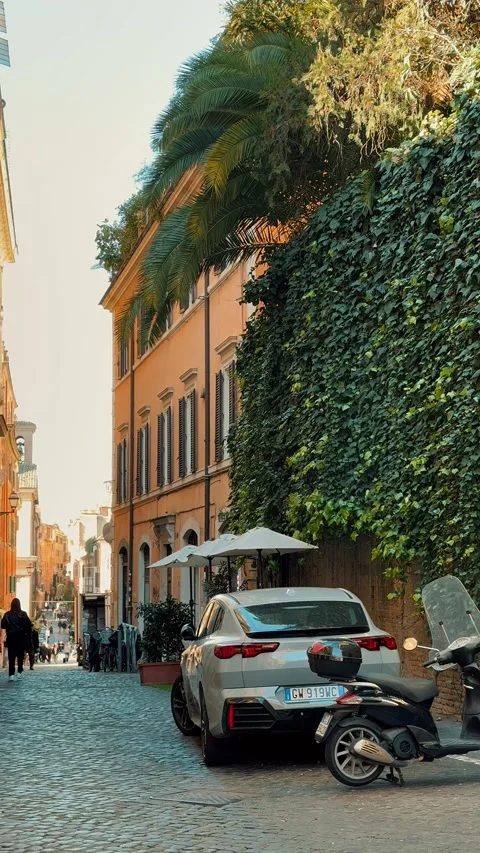 Beautiful streets of Rome 6 Video stock 336003028