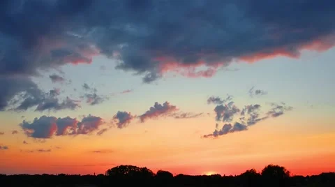 Beautiful summer sunset with clouds Video stock 40392070