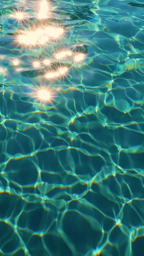 Beautiful sun reflection effect created by the camera lens. Vertical video. Stock Footage 285765871