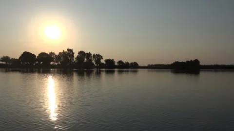 Beautiful sunset on African Chobe river in Botswana Video stock 123768508