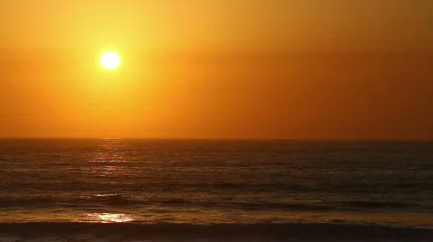 Beautiful sunset at the beach Stock-Footage 842726