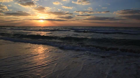 Beautiful sunset at the beach, Stock Footage 37669609