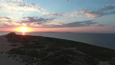 Beautiful sunset on the beach Stock-Footage 171074548