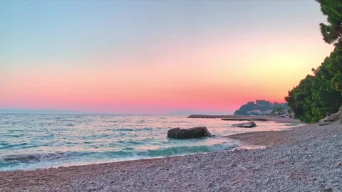 Beautiful sunset at the beach Stock-Footage 281151219