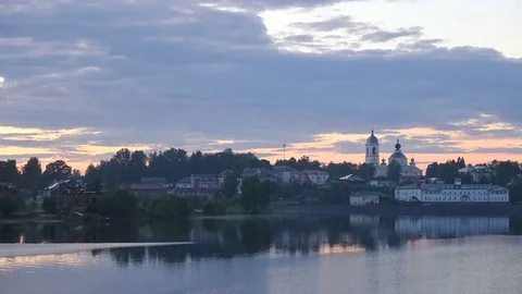 A beautiful sunset in the city of Myshkin, timelapse Video stock 82522092