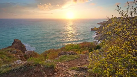 Beautiful sunset on cliffs. Stock Footage 274490187