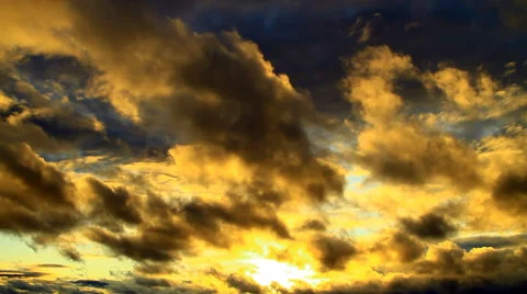 Beautiful sunset clouds. Video stock 52564354
