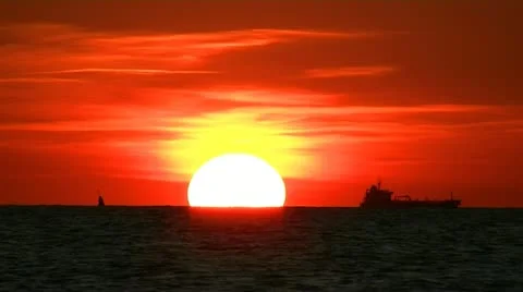 Beautiful Sunset with Container Ship on the Baltic Sea 스톡 동영상 12420402
