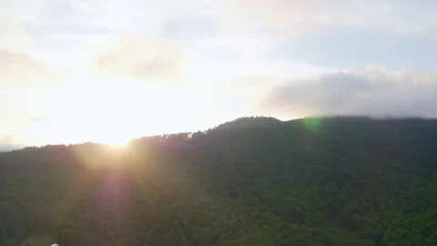 BEAUTIFUL SUNSET IN THE MOUNTAINS 스톡 동영상 105413386