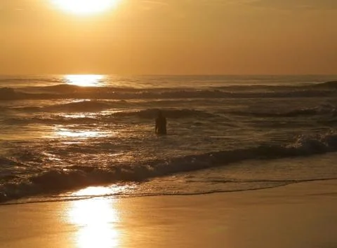 Beautiful sunset over the ocean. Фото