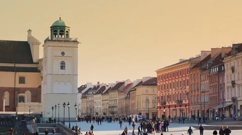 Beautiful sunset over Warsaw's Old Town. Stock-Footage 61797089